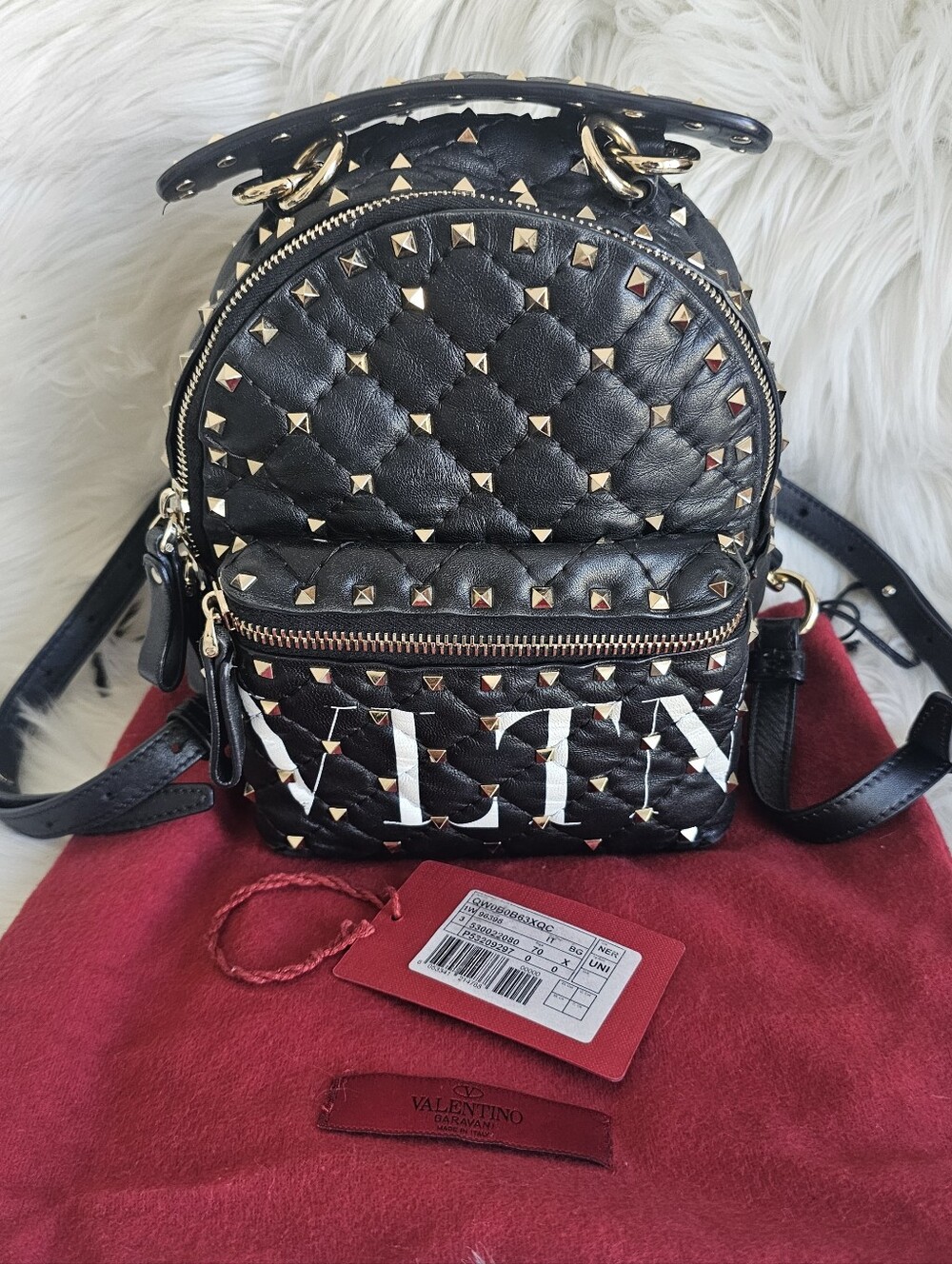 🖤 Valentino Rockstud Backpack 🖤 - Picture 2 of 13